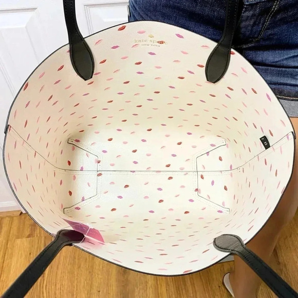 Kate Spade Disney Minnie Mouse Tote Bag with Black Wristlet Pouch Set NWT - Picture 10 of 12